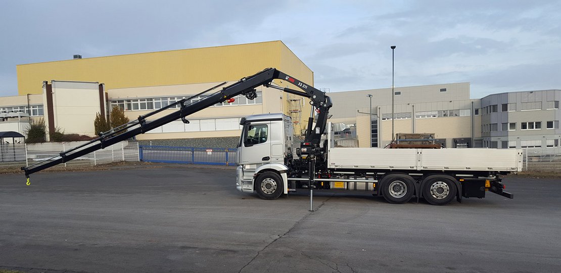 Fahrzeugbau Jung - HIAB Ladekran